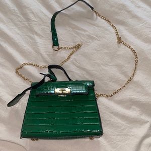 Mini statement purse